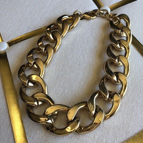 RueLaLa Oversized Gold Chain Necklace - Picture 2 of 5